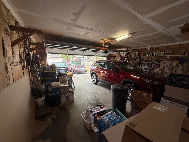 Photo - Beautiful 3-Bedroom Home for Rent in Bloomington, IN