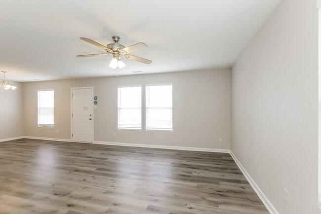Photo - 4488 Norfleet St
