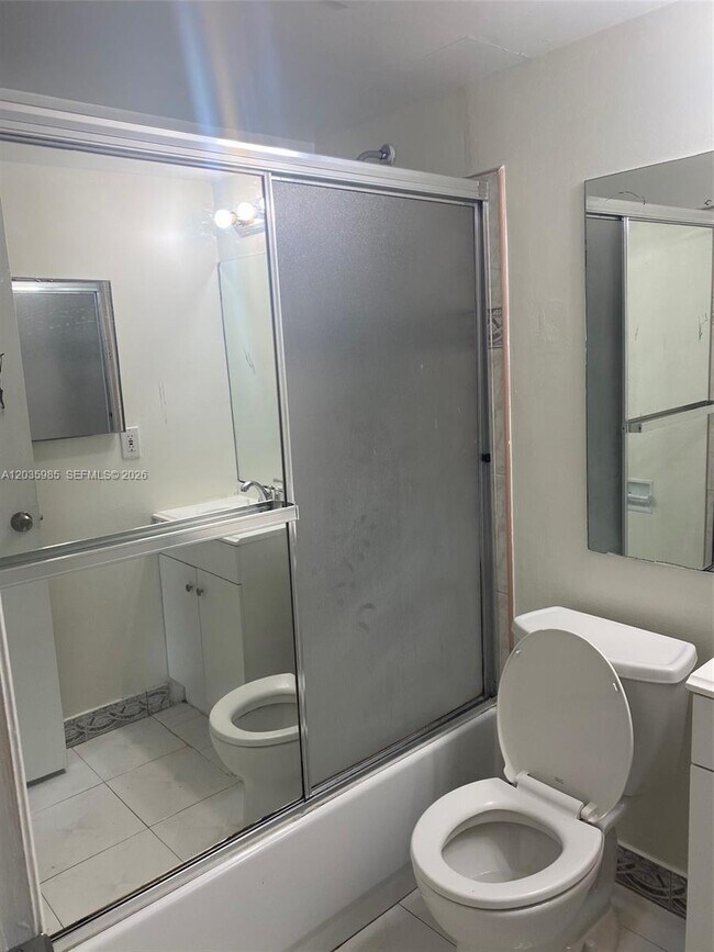 Photo - 15695 SW 82nd Cir Ln Unidad 1-5