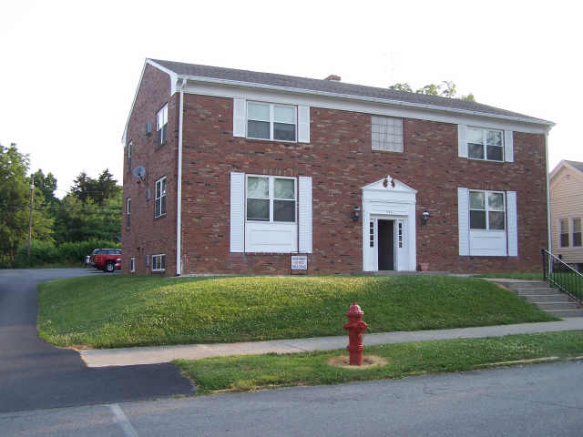 Photo - 234 W North St Apartments
