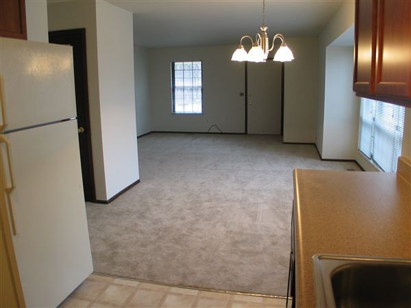 Photo - 2 br, 1.5 bath 4plex - Timbercreek Townhou...