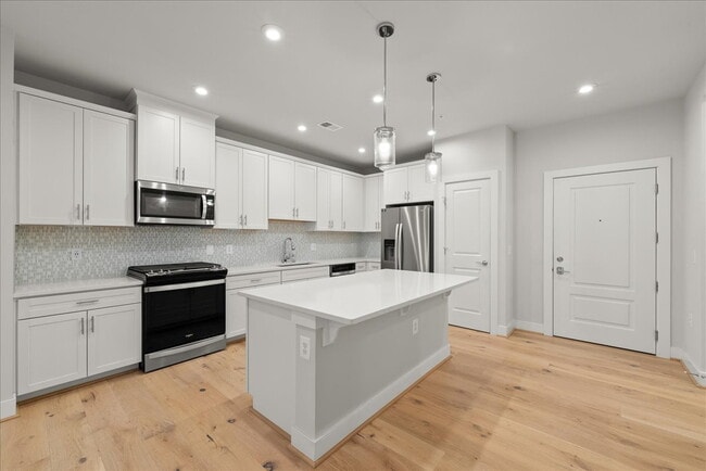 Photo - 2320 Field Point Rd Unit Apt. 103