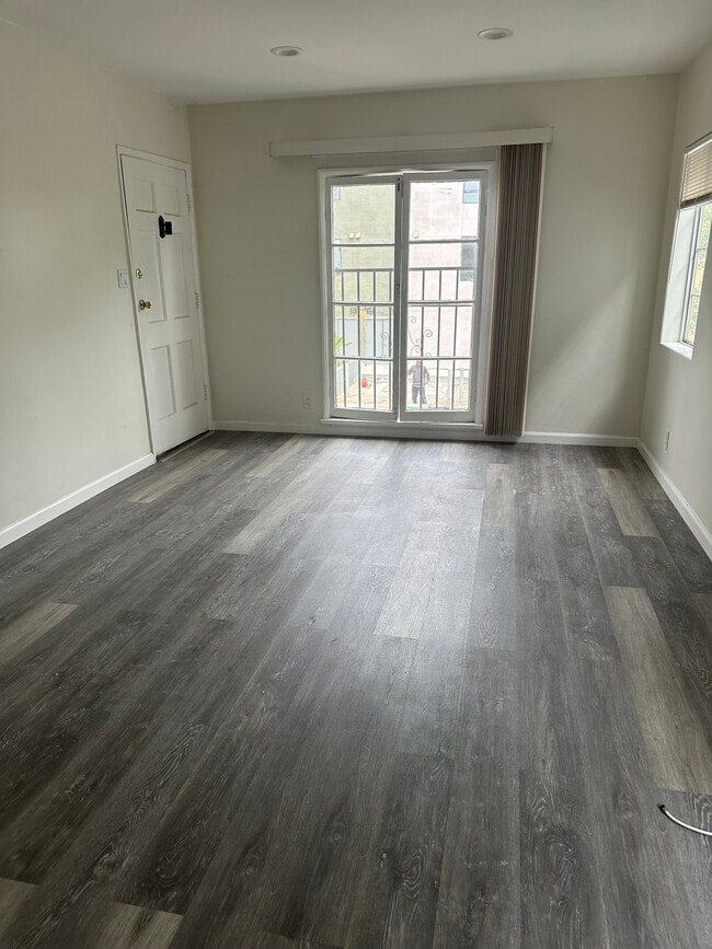 living room - 6218 Banner Ave Unit 6218