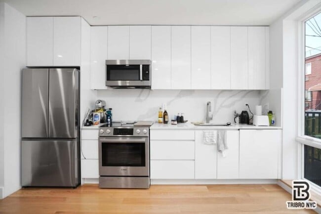 Photo - 3 bedroom in BROOKLYN NY 11205 Unit 4E