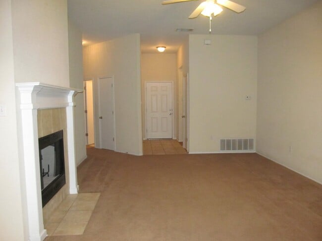 7708 Hawthorn