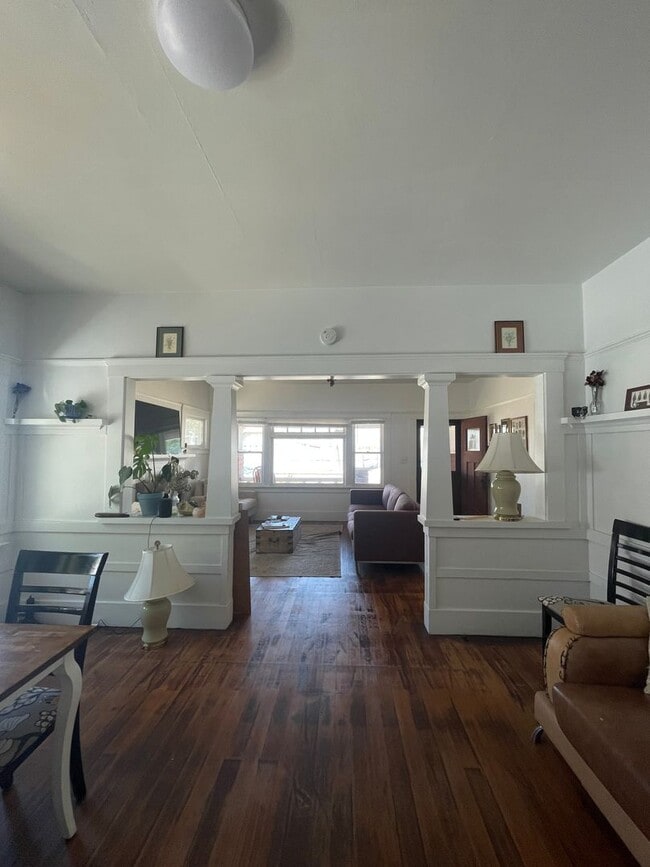 Photo - 292-300 Hig Unit 292