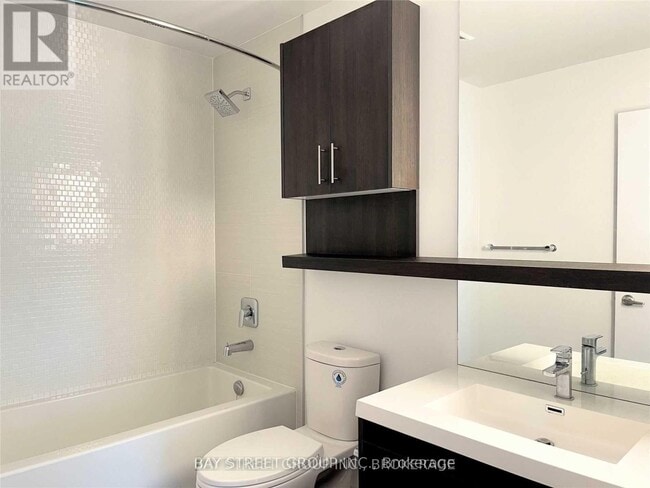 Photo - 150 Fairview Mall Dr Unit 401