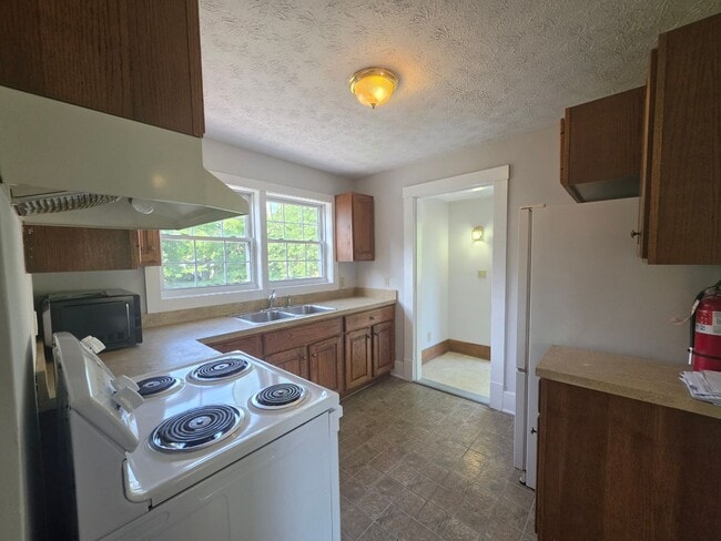 Photo - Kent 3 bedroom 1 bath Single Family Home