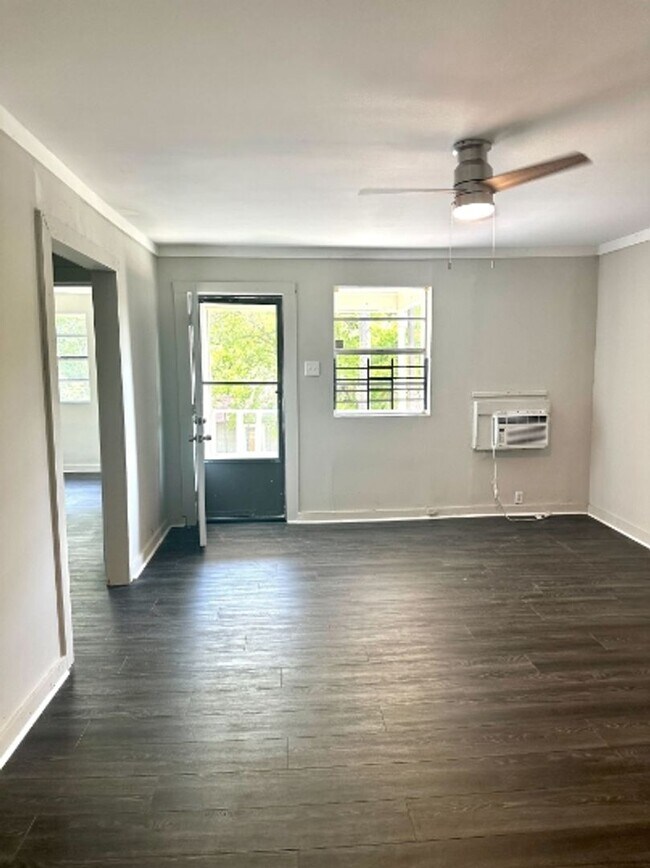 Photo - 328 54th St Unidad Apt. B