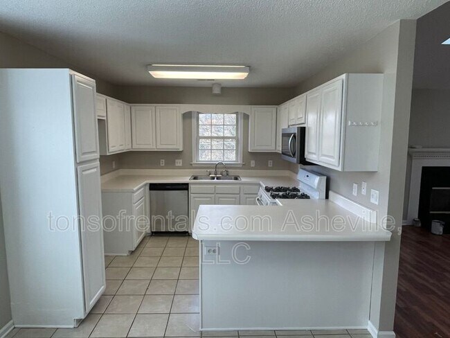 Photo - 105 Sandpiper Ct