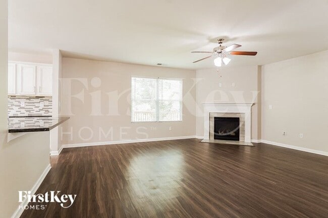 Photo - 244 Polo Field Way