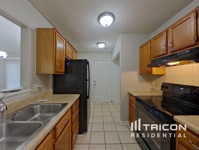 Photo - 2916 Vestal Pl