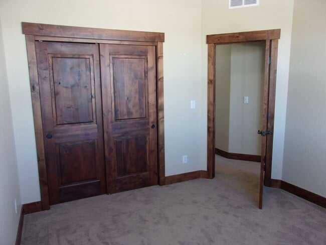 Building Photo - 3532 Red Feather Trl