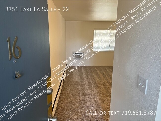 Photo - 3751 E La Salle St Apartment Unit 22