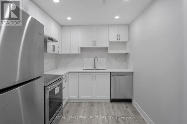 Photo - 76 Birkett Wy