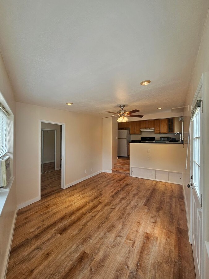 Photo - Aiea Heights: Renovated 1 bedroom 1 bath unit. Utilities included: Water, electric, gas, internet...