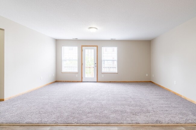 Photo - 2 Bedroom 2 Bathroom Town House - Exterior Unit Unidad 6358 Scarlet Leaf Lane