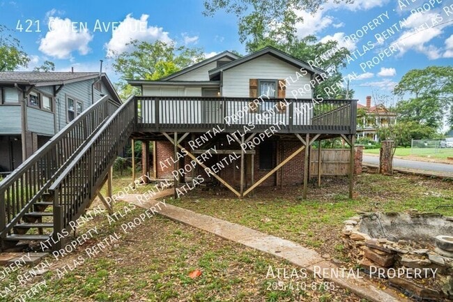 Photo - 421 Owen Ave