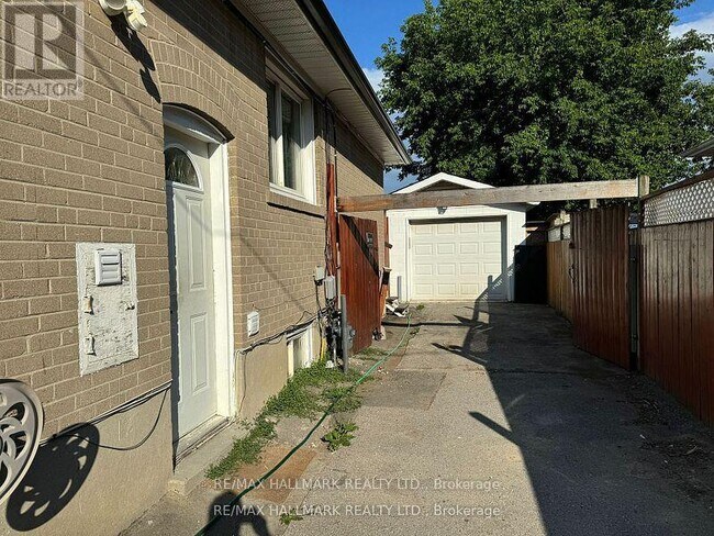 Photo - 63 Longford Dr