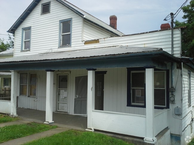 Building Photo - 740 Winchester Ave Rental