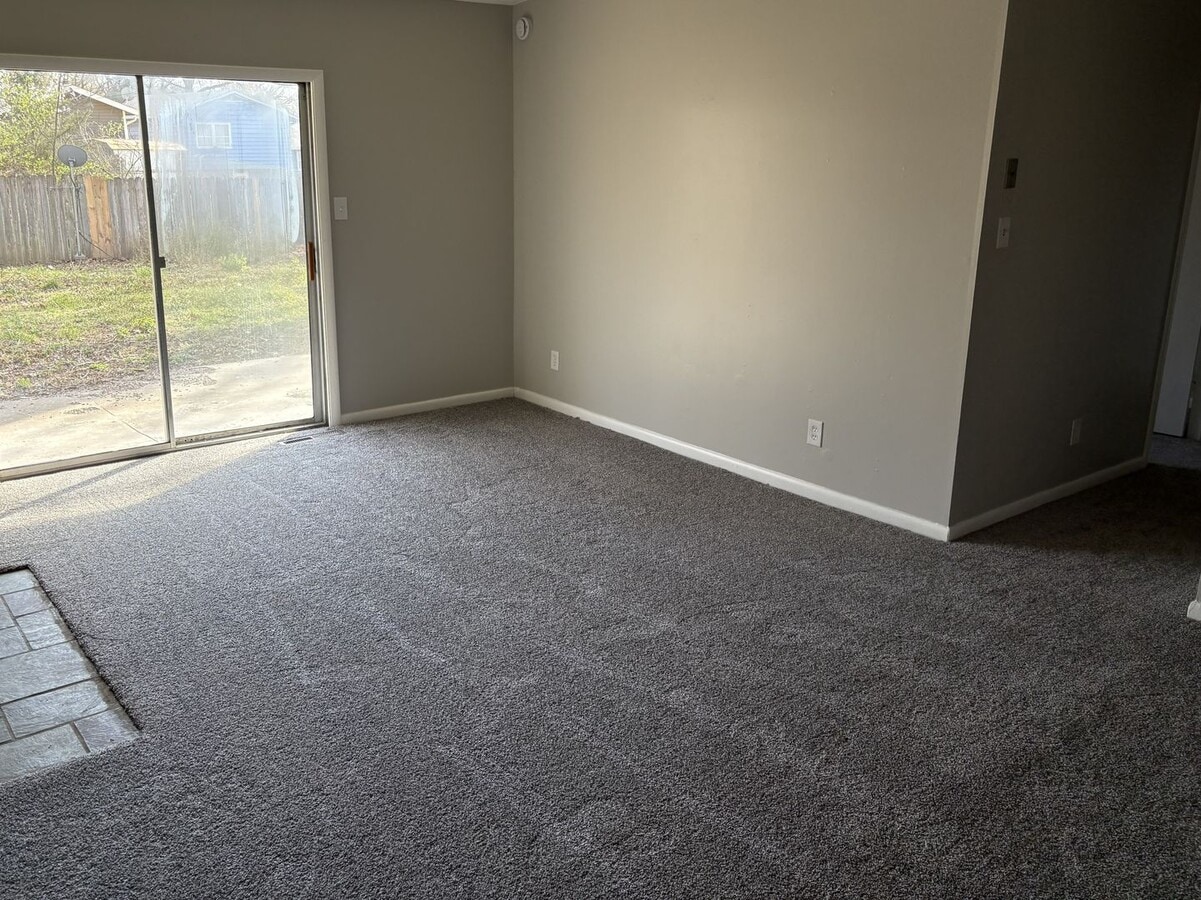 Photo - 3707 SW 29th Terrace Unit 2