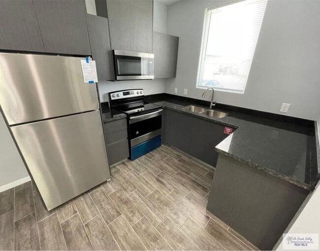 Photo - 1303 Quitaca Dr