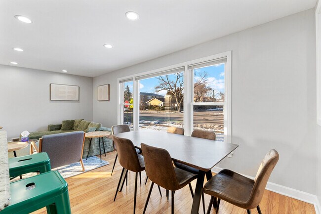 Photo - 3457 Main St Unidad ID1372971P