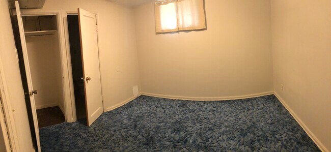 Dormitorio del sótano: sin salida - 123 9th St