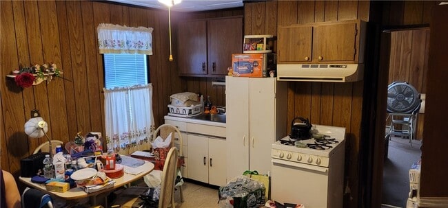 Photo - 315 Sayles Ave Apartments Unit 1