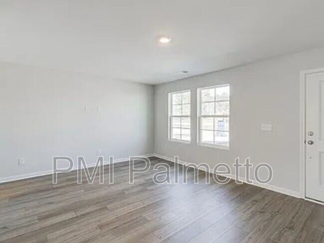 3022 Harborview Dr
