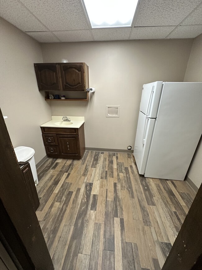 Photo - 121 W Lincoln Ave Unit 121 Office Suite C