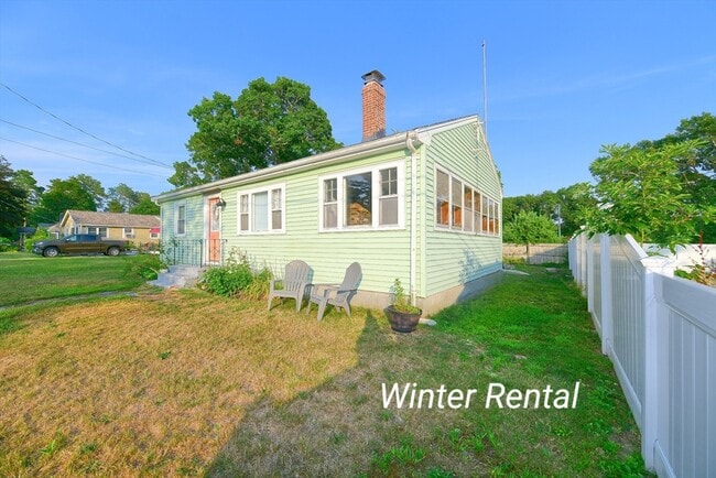 Building Photo - 22 Datewood St Rental