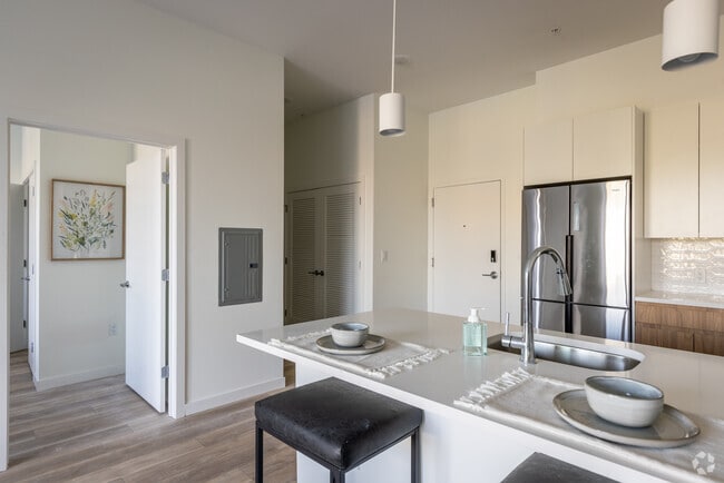 1BR, 1BA - 661-668SF - Art of Newark