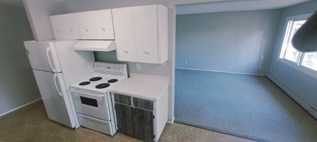 Building Photo - 4507-344 44 Ave Unit 305