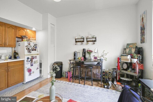 Photo - 2137 Spruce St Unit 7