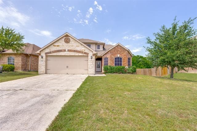 Building Photo - 1608 Persimmon Dr