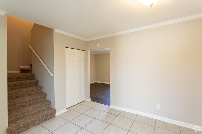 2BR, 1.5BA - 1,258 SF
