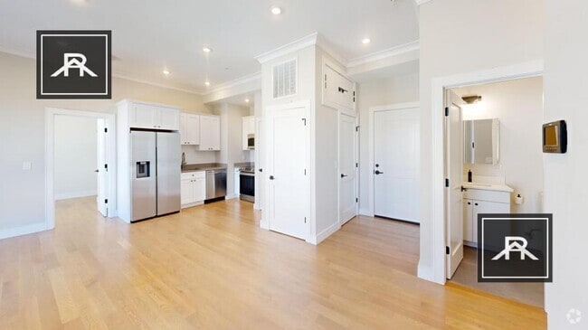 Building Photo - 4 bedroom in Allston MA 02134 Unit 202 Rental