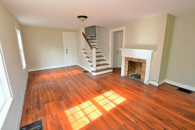 Photo - 1211 Highland St