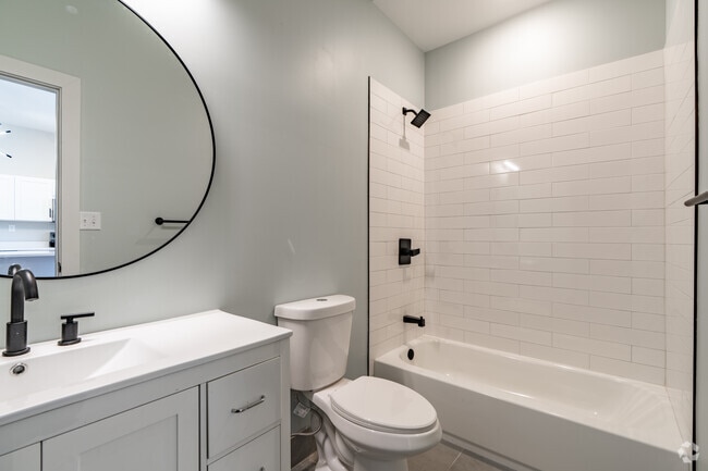 2BR, 2BA - Bathroom