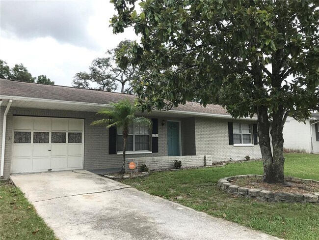 Photo - 703 Chadsworth Ave