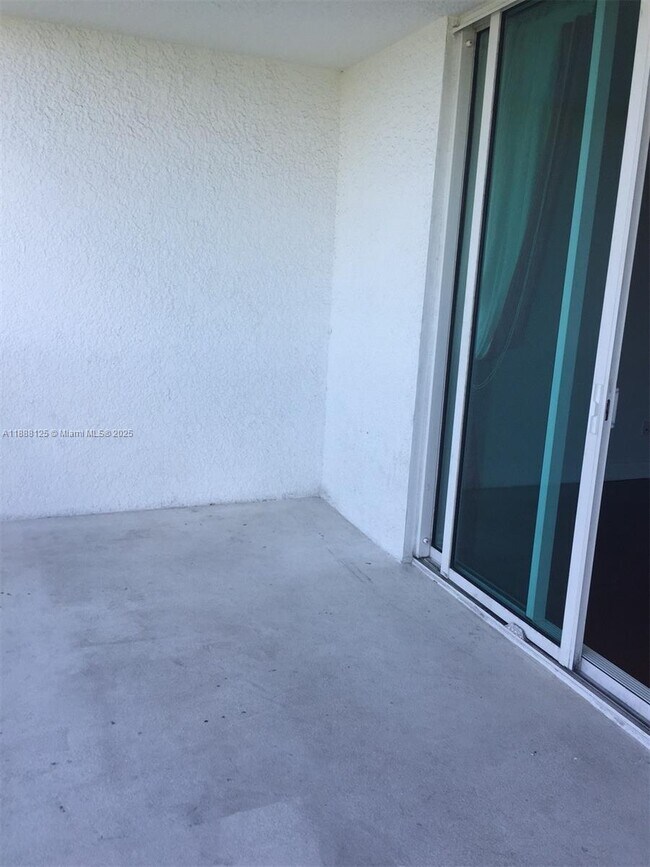 Photo - 15051 Royal Oaks Ln Unidad 1501