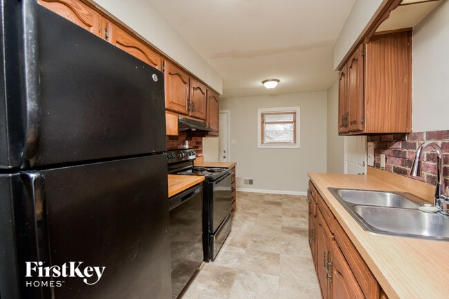 Photo - 5602 Culver St