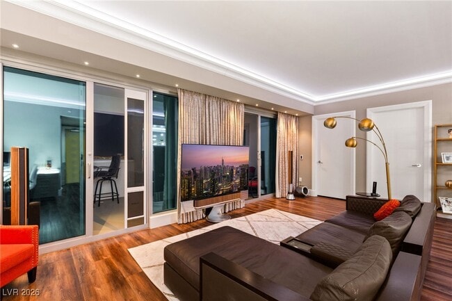 Building Photo - 2700 S Las Vegas Blvd Unit 3705