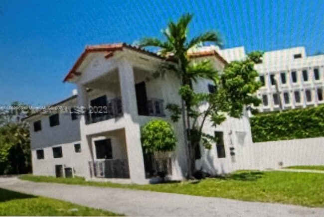 Building Photo - 3220 S Le Jeune Rd Unit 3222 Rental