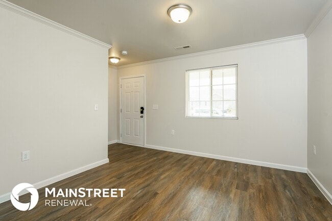 Photo - 3915 Bissett Wy