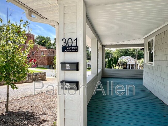 Building Photo - 301 Merrimon Ave Unit 202 Rental