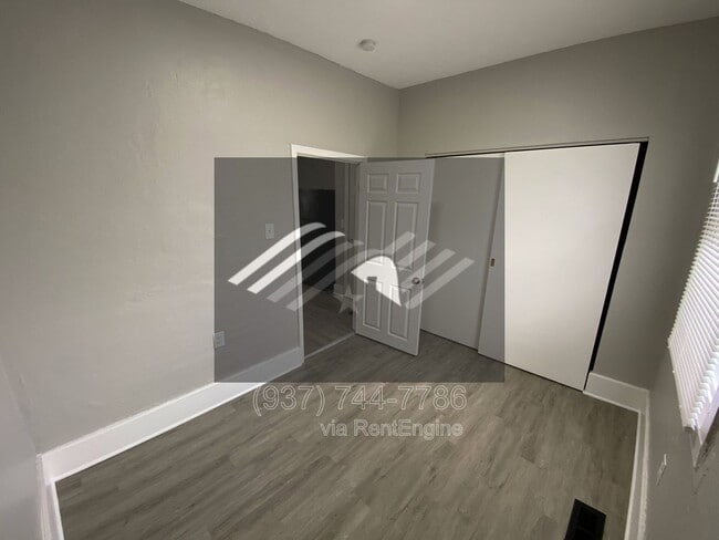 Photo - 4702 Bryant Ave Unit 3