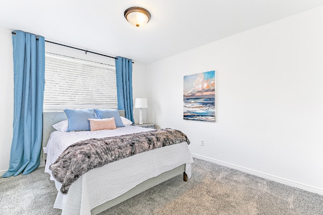 Photo - 5750 S 900 E