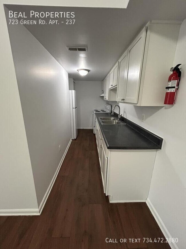 Photo - 723 Green Rd Unit 237